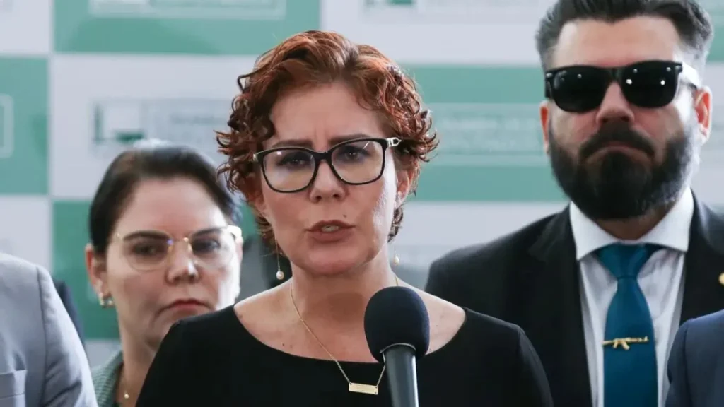 Ex-deputada foi condenada pelo STF e deixou o país antes do fim dos recursos. (Foto: Lula Marques, EBC)