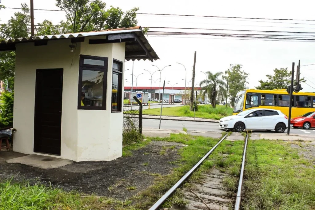 Ferrovia cruza regiões Sul e Oeste de Joinville (foto: Arquivo AN)