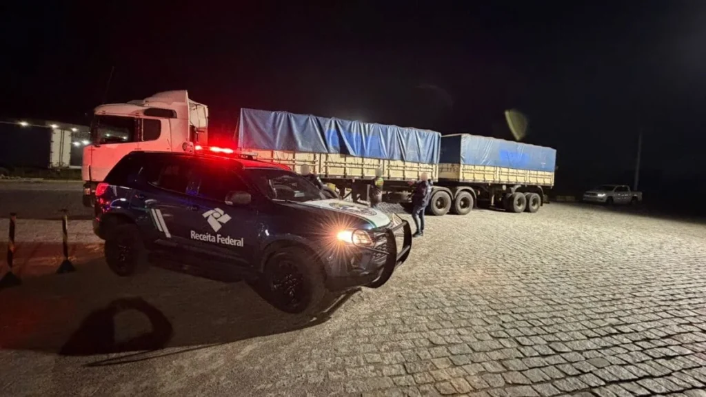 Motorista de 27 anos foi encaminhado à Delegacia (RFB SC, Divulgação)
