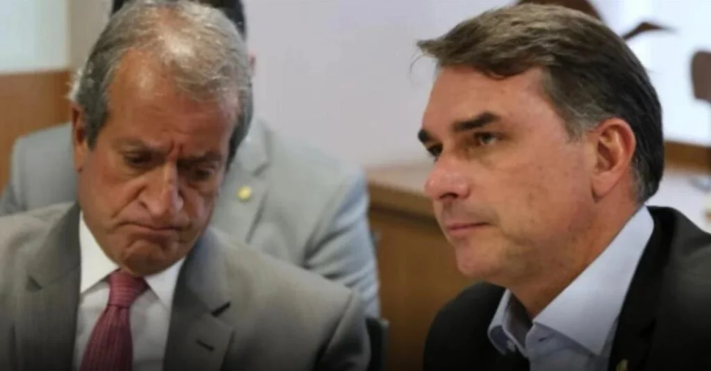 AGORA: Bolsonaro determinará vice para Flávio, diz Valdemar