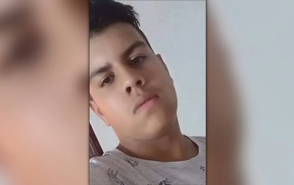 Braian Jhonatan Camargo, de 20 anos, foi morto com golpe de faca (Foto: Arquivo pessoal/Oeste Mais)