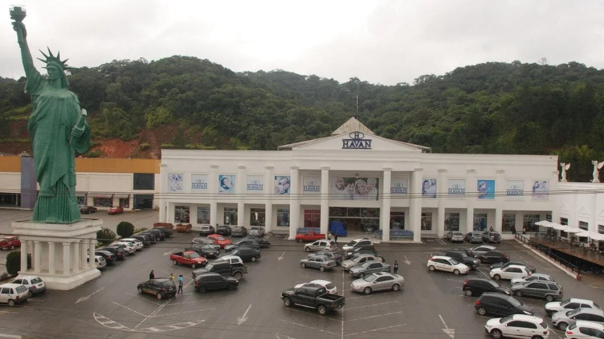Imagem da matriz da empresa antigamente (Foto: Divulgação)