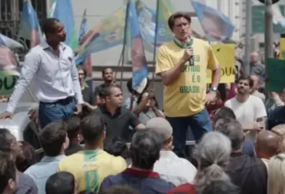 Imagem de 'Dark Horse', filme sobre o ex-presidente Jair Bolsonaro (YouTube/Reprodução)