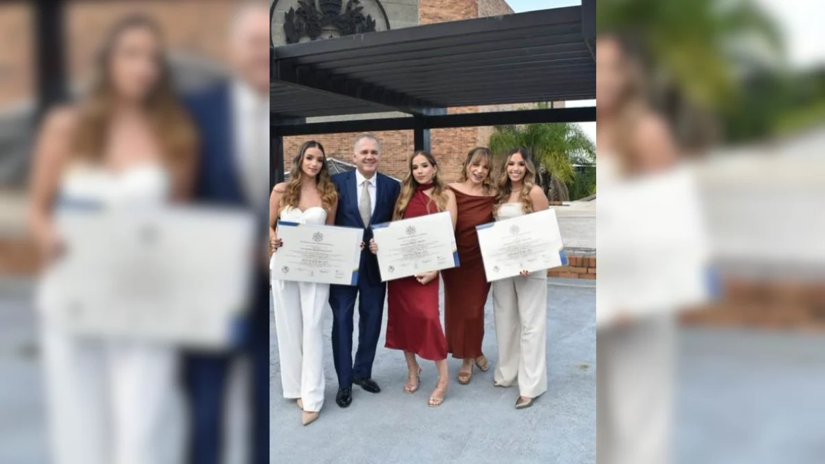 Pais foram encontrados abraçados, já sem vida (Foto: Redes sociais, Reprodução)