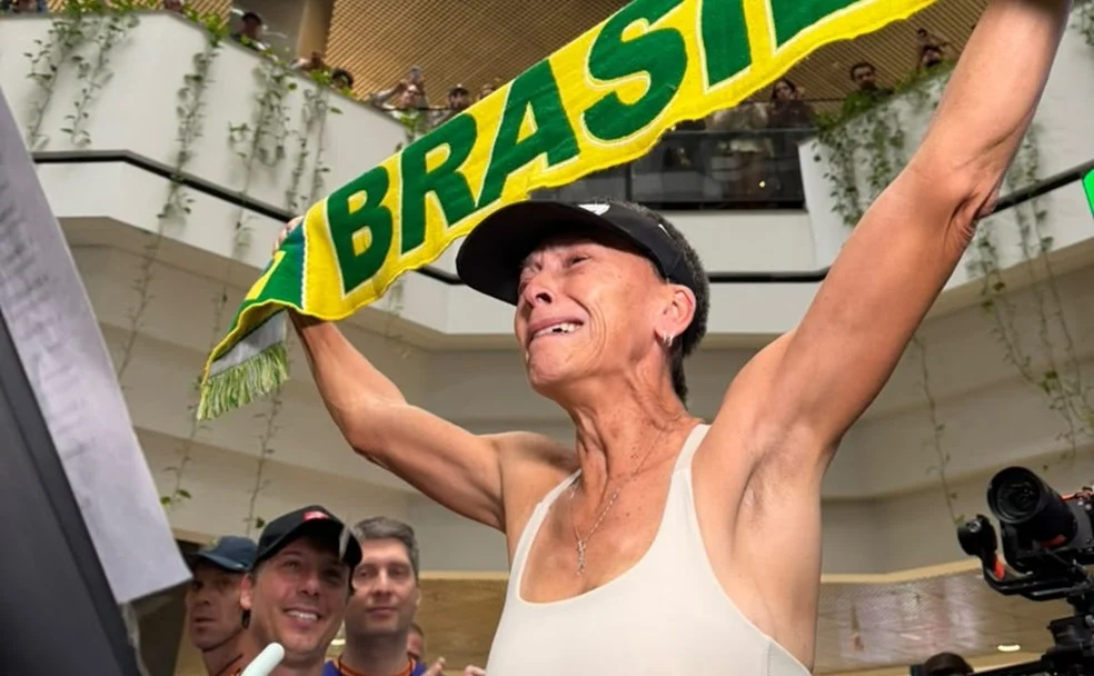 Ultramaratonista Débora Simas quebrou recorde mundial — Foto: Divulgação