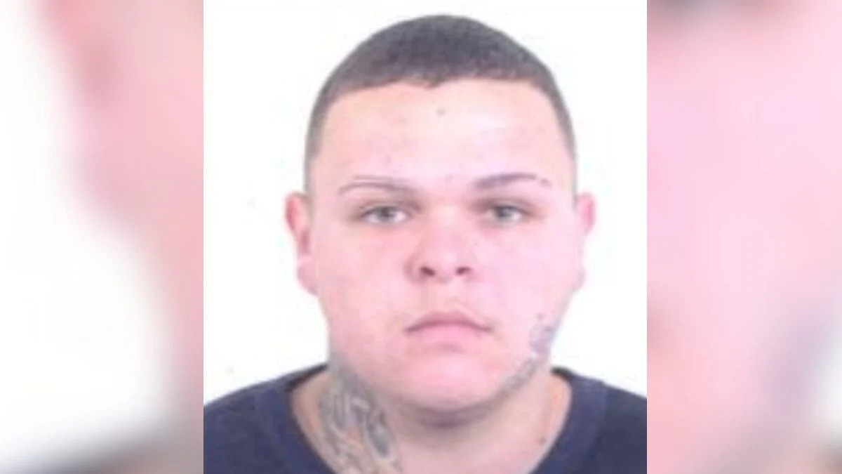 Erick Gabriel Matos Dorigon, de Braço do Norte, procurado por tráfico de drogas (Foto: Divulgação, Polícia Civil)
